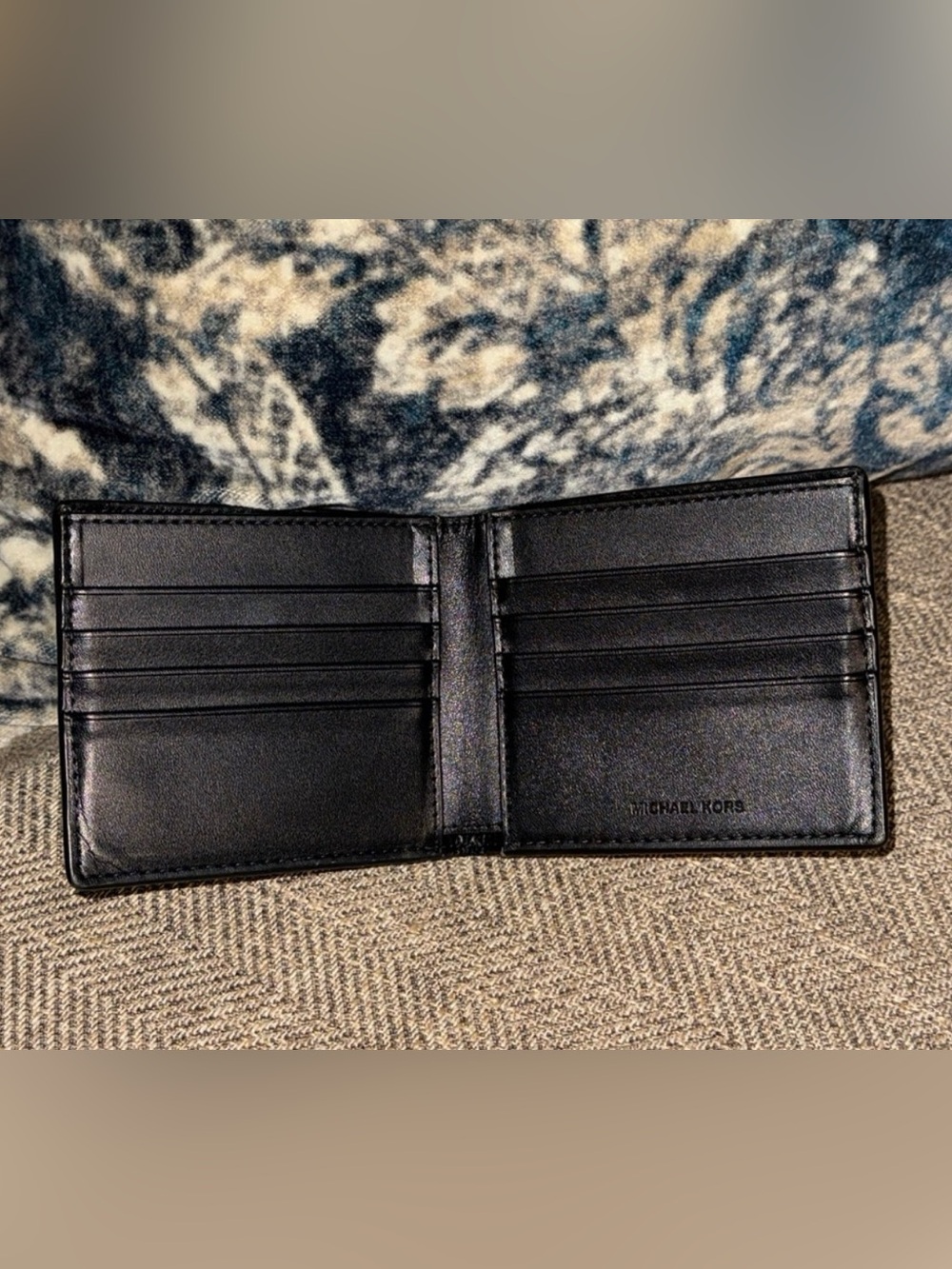 Have 4 wallet for sail
